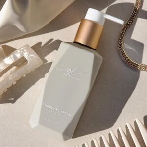 Goldie Locks Smoothing Cream Anti Frizz NWT